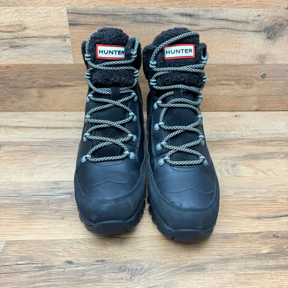 Hunter Black women size 7 Rain & Snow Boots